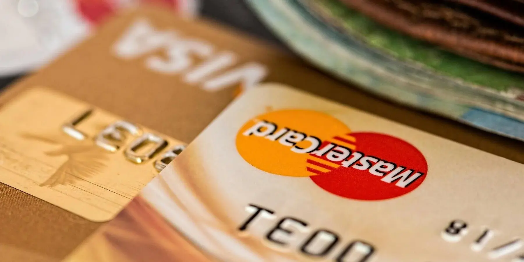 What Types of Visa and Mastercard Cards Can You Get in Armenia and How Do They Differ?