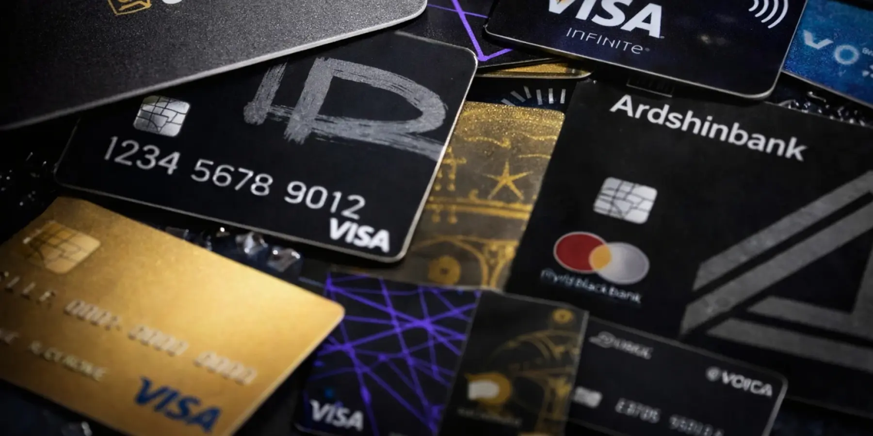 Как открыть банковскую карту в Ереване: условия, документы и особенности в 2026 году