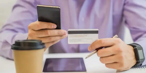 Ի՞նչ Visa քարտ ընտրել Հայաստանում