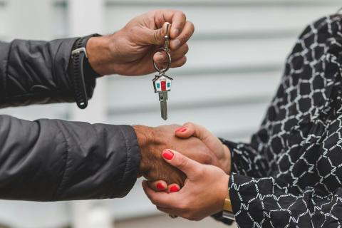 Mortgage Refinancing: How to Make the Right Choice and Save Money